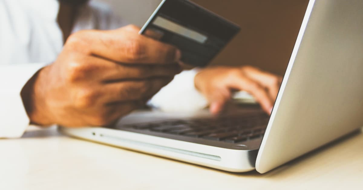 Credit score gauge showing ranges from poor to exceptional